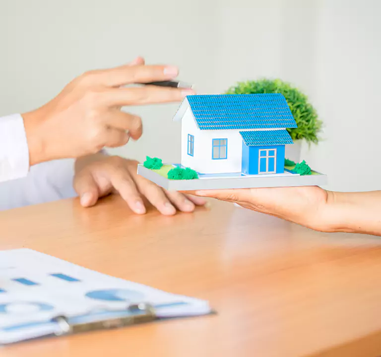 Why Choose Us to Sell a House with a Reverse Mortgage in West Hempstead, NY?